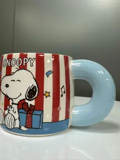 TAZA RELIEVE SNOOPY