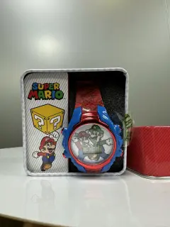 RELOJ MARIO Y LUIGI ROJO