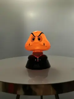 LAMPARA GOOMBA MARIO