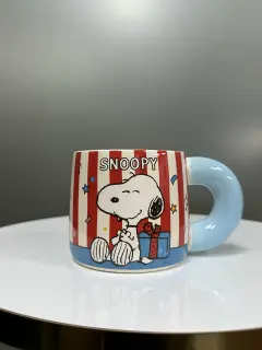 TAZA RELIEVE SNOOPY